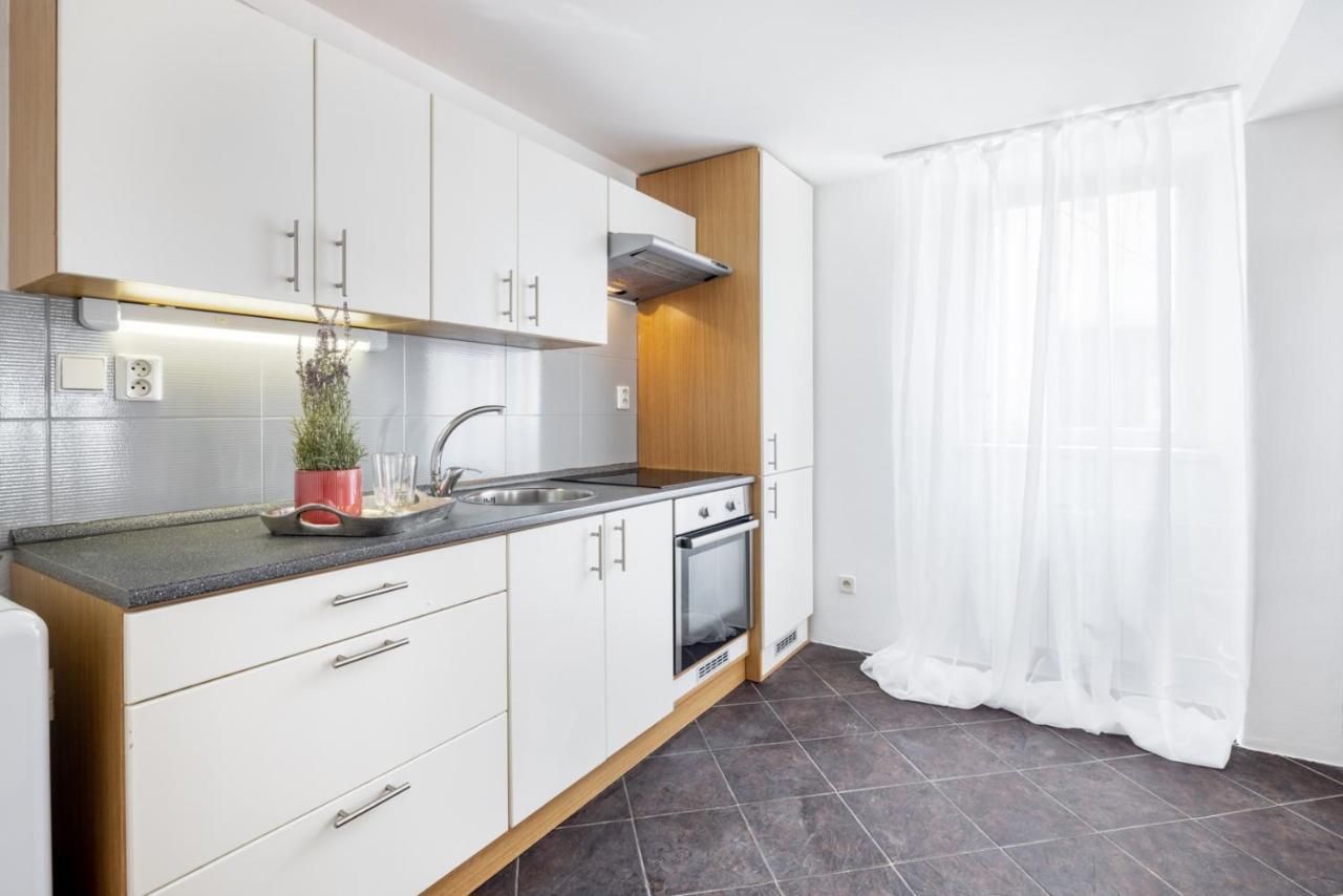 Wine & Bike City Tower Apartments 즈노이모 외부 사진