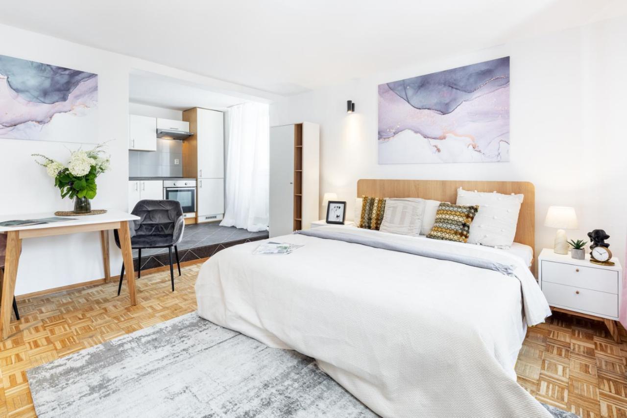 Wine & Bike City Tower Apartments 즈노이모 외부 사진