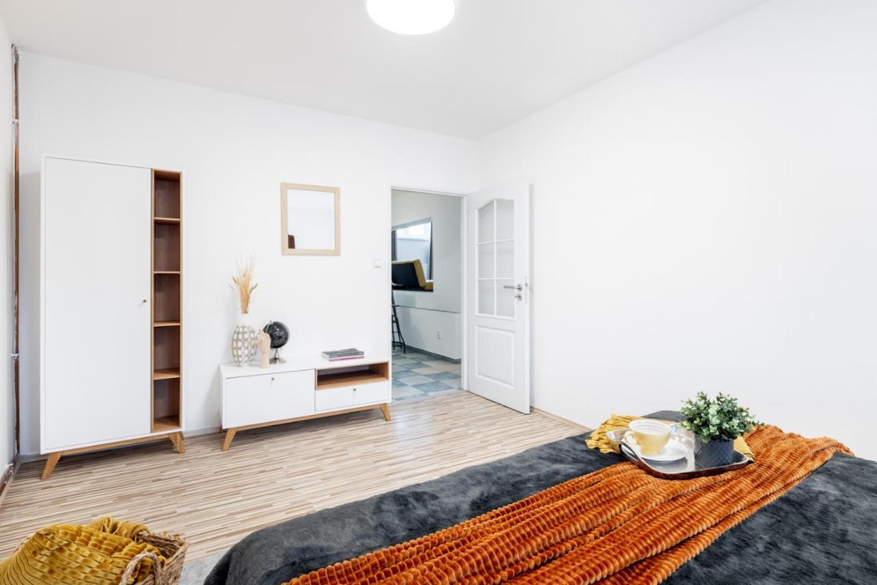 Wine & Bike City Tower Apartments 즈노이모 외부 사진