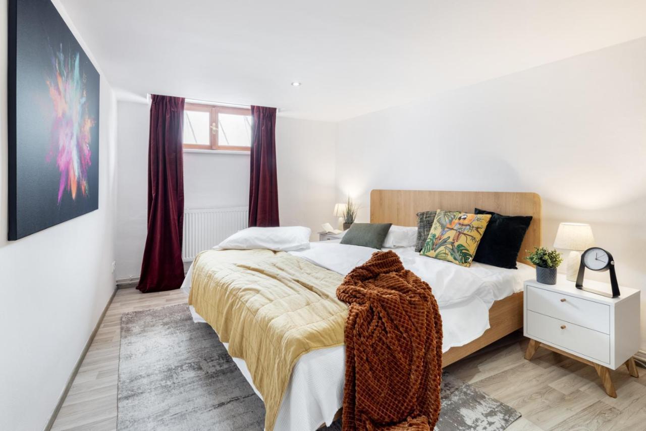 Wine & Bike City Tower Apartments 즈노이모 외부 사진