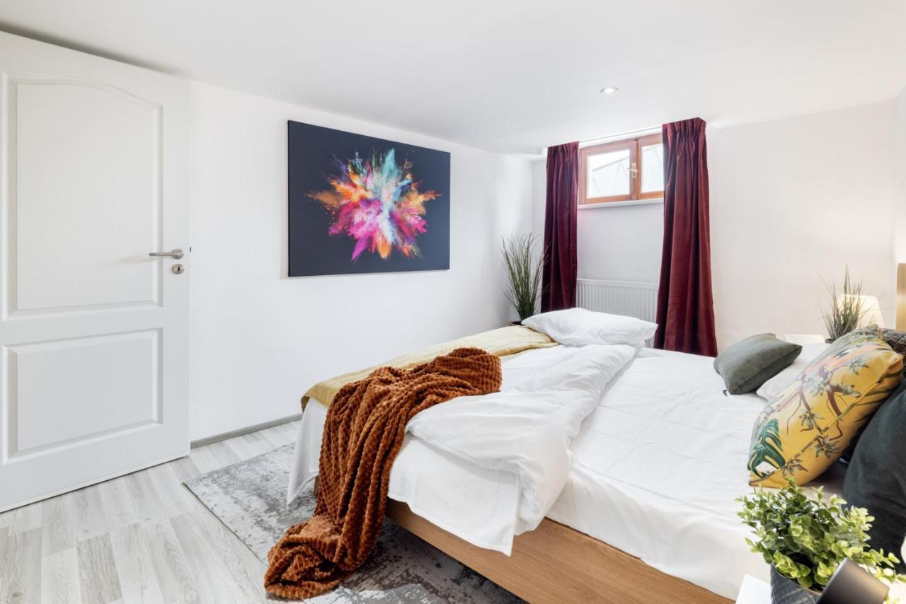 Wine & Bike City Tower Apartments 즈노이모 외부 사진