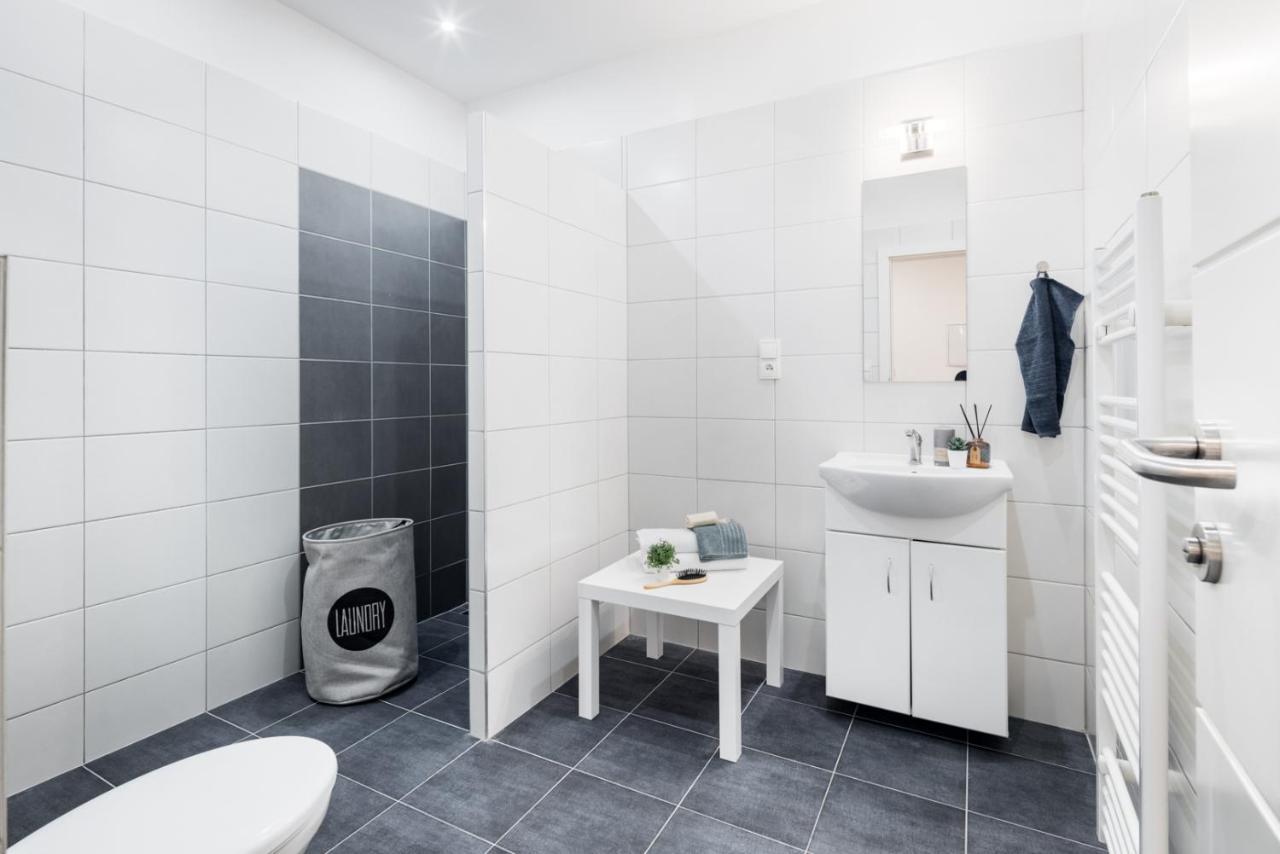 Wine & Bike City Tower Apartments 즈노이모 외부 사진