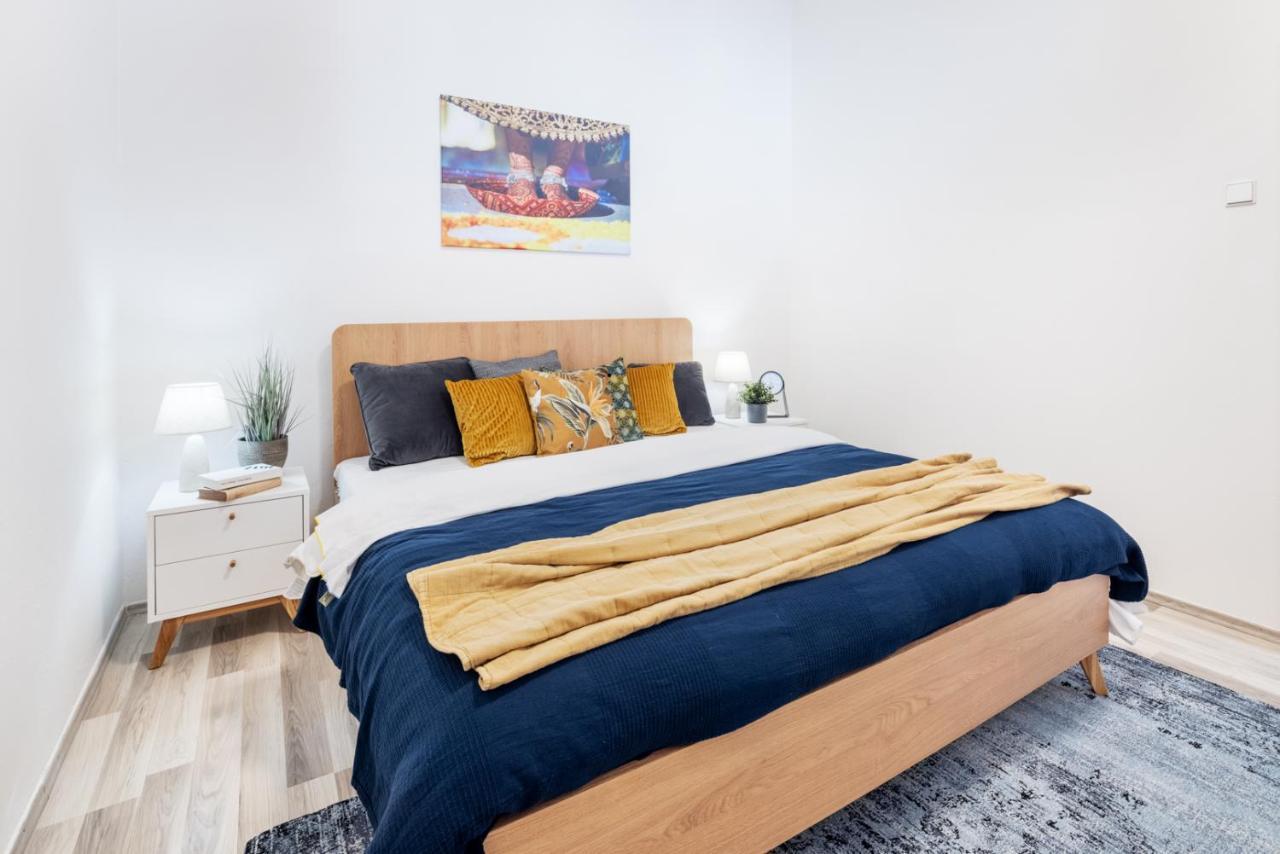 Wine & Bike City Tower Apartments 즈노이모 외부 사진