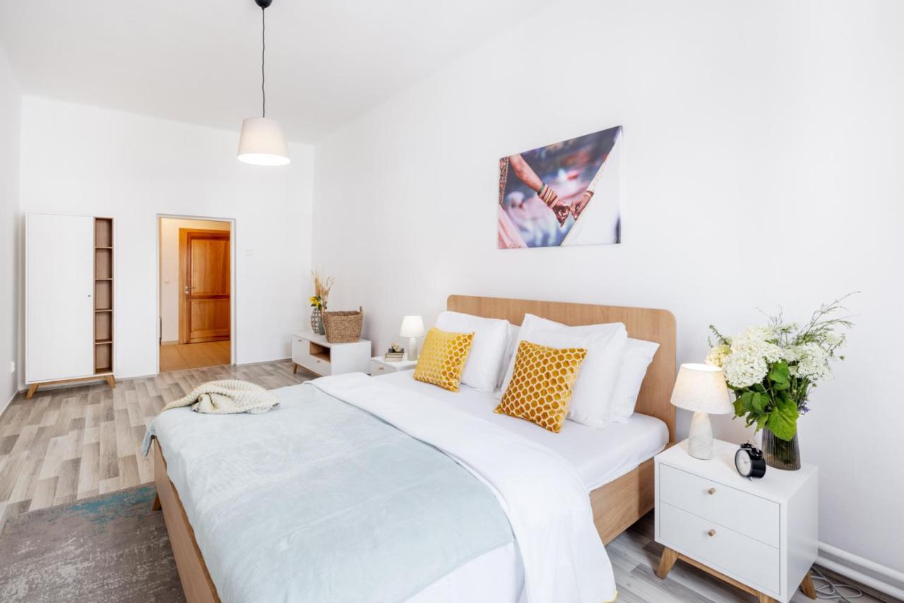 Wine & Bike City Tower Apartments 즈노이모 외부 사진