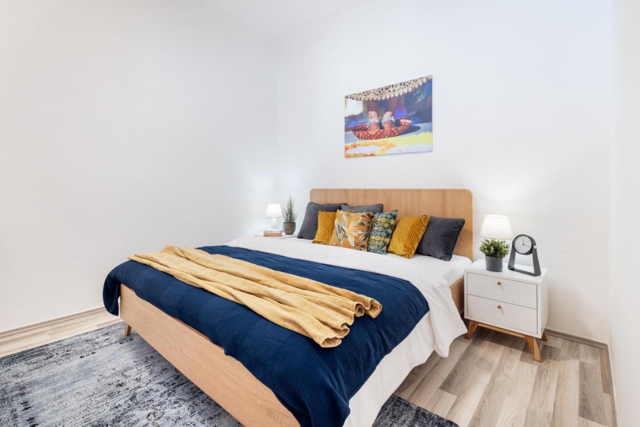 Wine & Bike City Tower Apartments 즈노이모 외부 사진